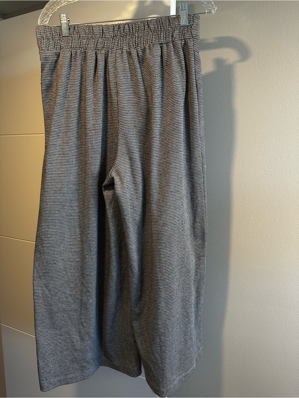 Maeve by Anthropologie Houndstooth Wide Leg Cropped Pants Size Medium - Picture 5 of 10
